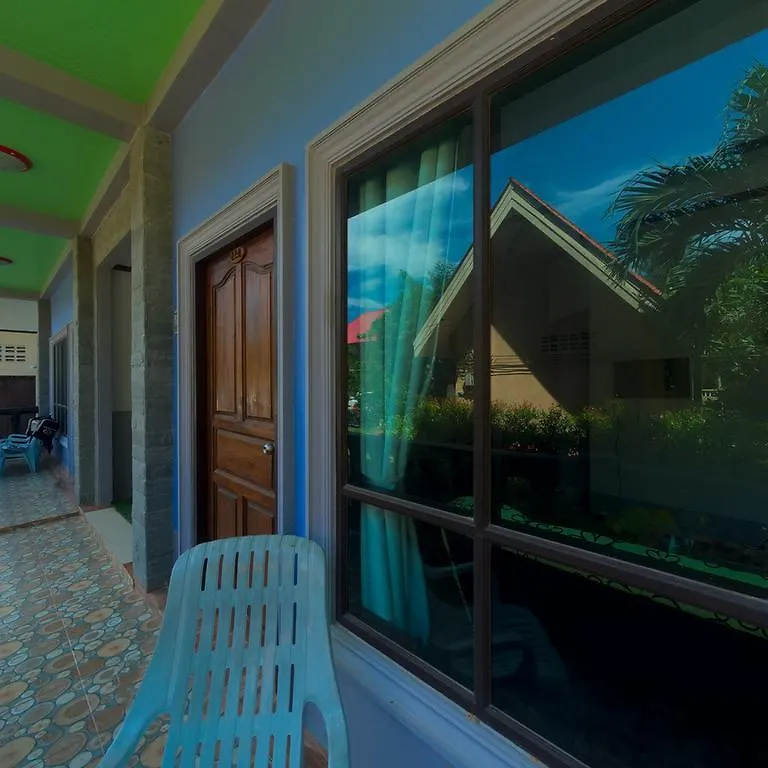 Rim Khao Resort Ko Lanta 2*,